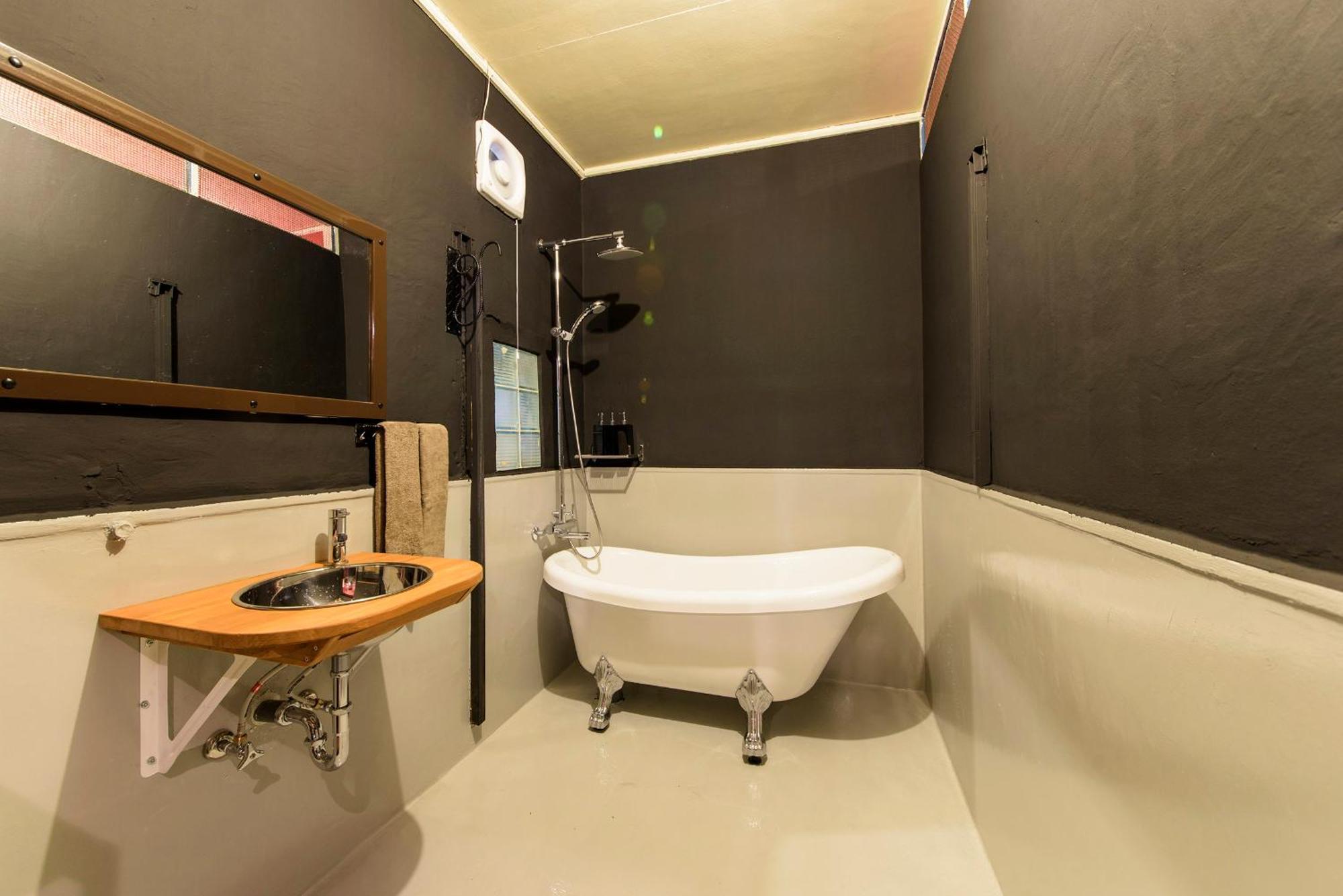 Tripshot Hotels Okinawa Koza Экстерьер фото